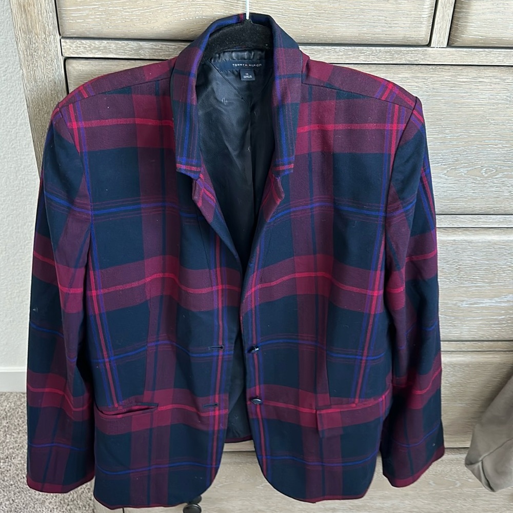 Tommy Hilfiger blazer size 16.